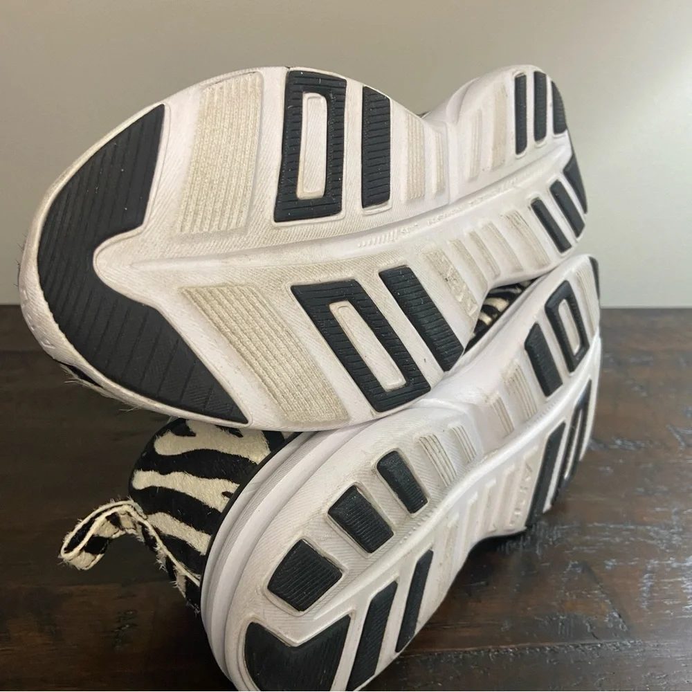 APL Athletic Propulstion Labs Women's Phantom Zebra Calf Hair Sneakers Size 7